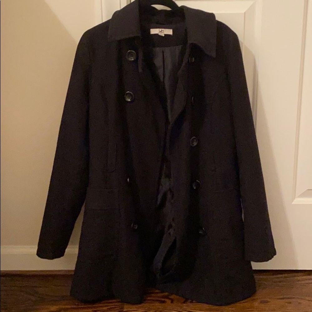 Ya Los Angeles trench coat!